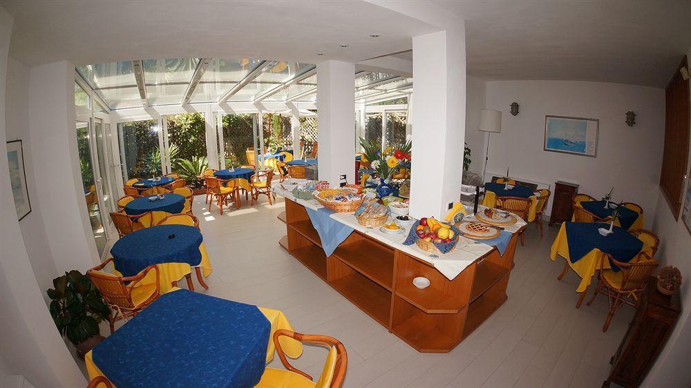 Hotel Yacht Club Marciana Marina  Exterior photo